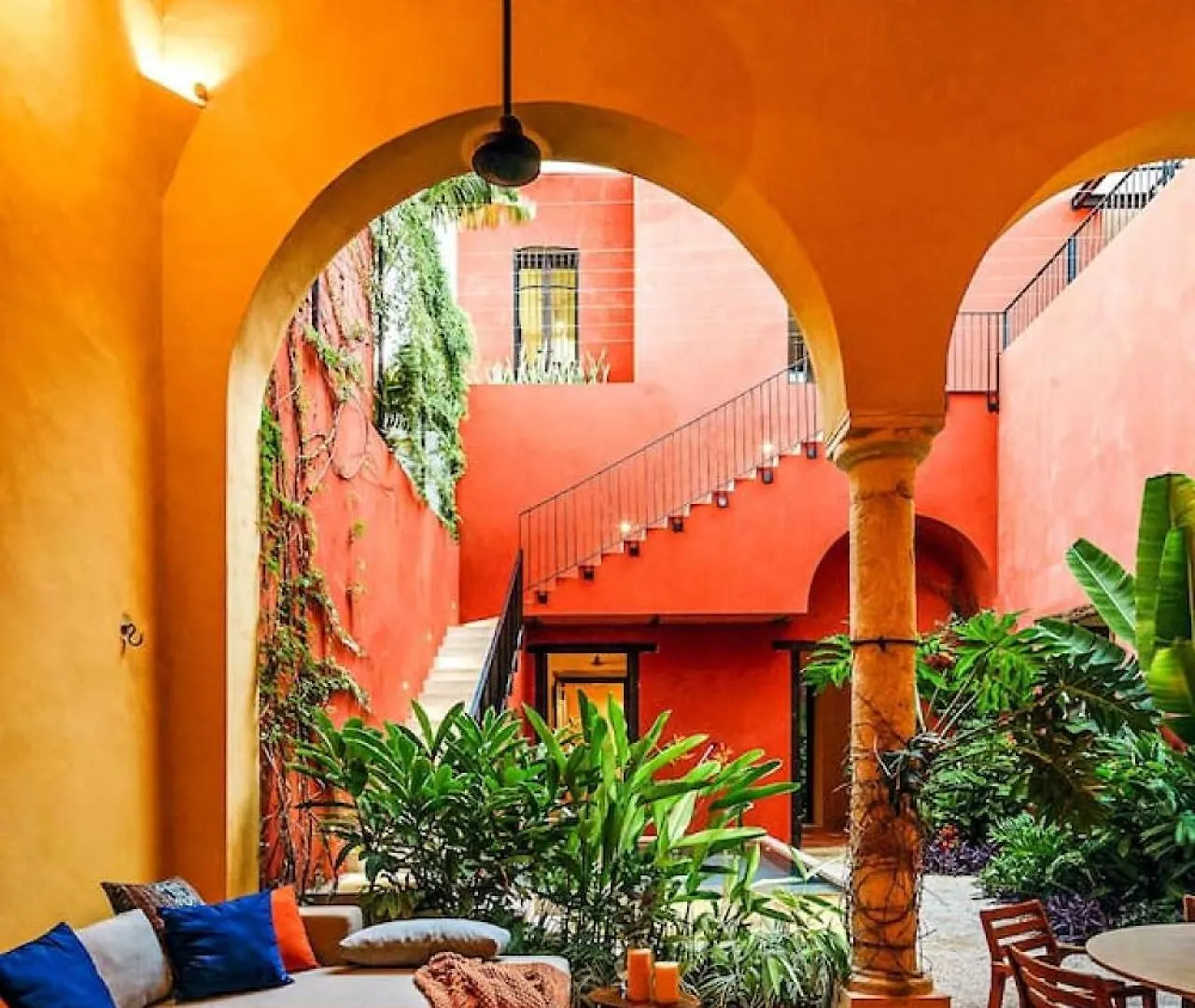Holiday home 4Br Colonial Elegance And Priv Oasis Downtown Merida Mexico